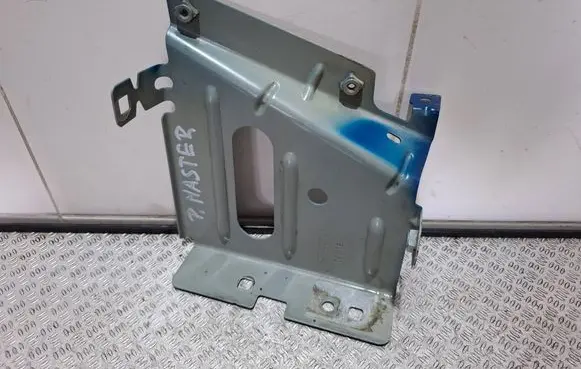 Renault Master III Fender mounting bracket 03D25312R