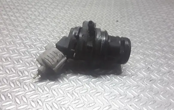 Mazda 3 I Windscreen/windshield washer pump