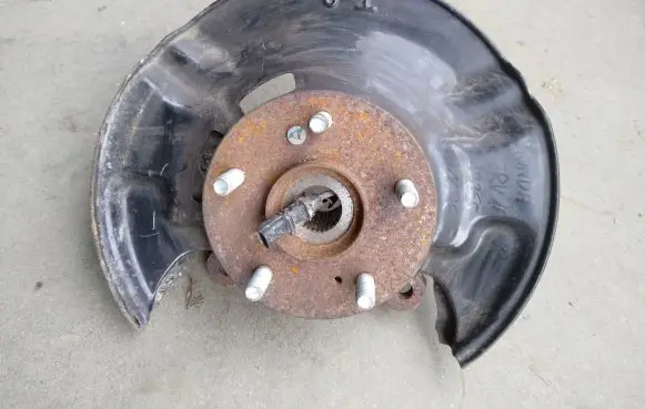 Honda CR-V Front wheel hub