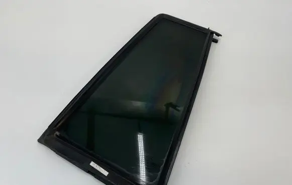 Mercedes-Benz GL X164 Rear vent window glass A1647301455