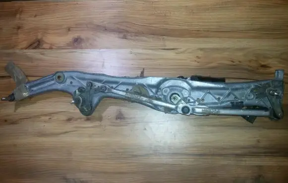 BMW 7 E38 Front wiper linkage and motor 3397020377