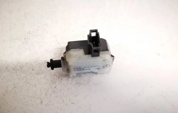Mercedes-Benz E W211 Central locking motor a322902