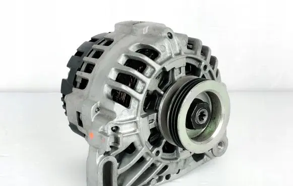 Dacia Sandero Generator/alternator 8200660044