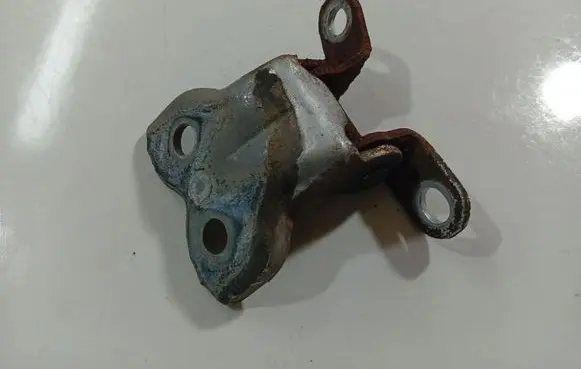 Toyota Aygo AB10 Front door upper hinge 