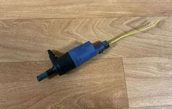 Citroen C5 Headlight washer pump 9641086680 9642218080