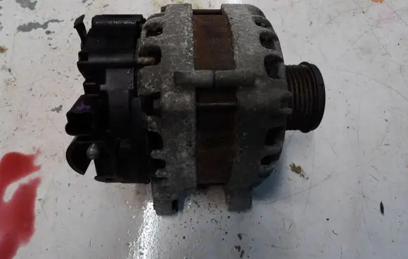 Peugeot 208 Generator/alternator 9809391880 2625767A NRG12S010