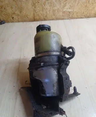 Opel Zafira A Power steering pump 1040085003094
