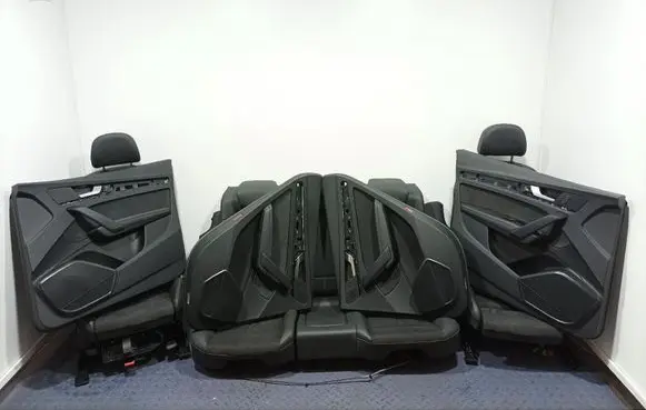 Seat set