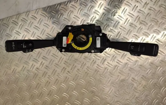 Volvo V60 Wiper turn signal indicator stalk/switch 31343022