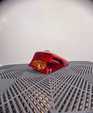 Toyota Auris E180 Rear/tail lights T2V1701W 81556 02730