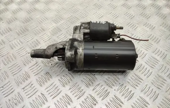 Volkswagen PASSAT B5.5 Starter motor 059911023H