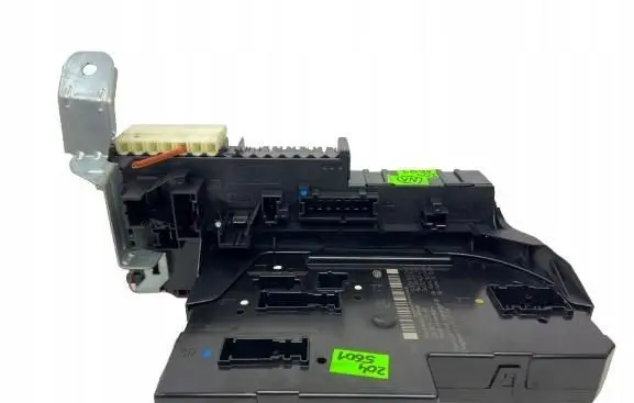 Mercedes-Benz C W204 SAM control unit A2049005601