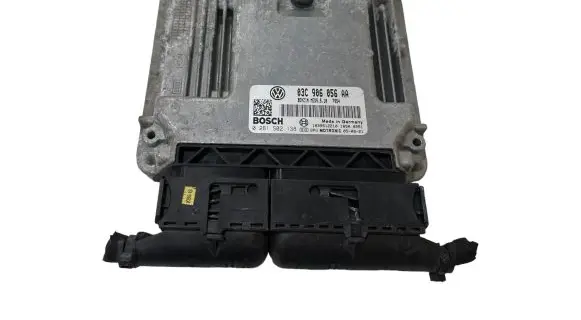 Volkswagen PASSAT B6 Engine control unit/module 03C906056AA 0261S02138 1039S12210