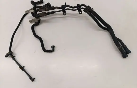 BMW 2 F46 Fuel line/pipe/hose 8515780