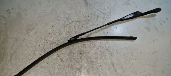 Mercedes-Benz E W211 Front wiper blade arm A2118200344