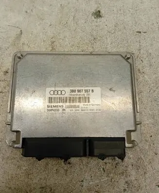 Volkswagen PASSAT B5 Engine control unit/module 3B0907557B 5WP43334