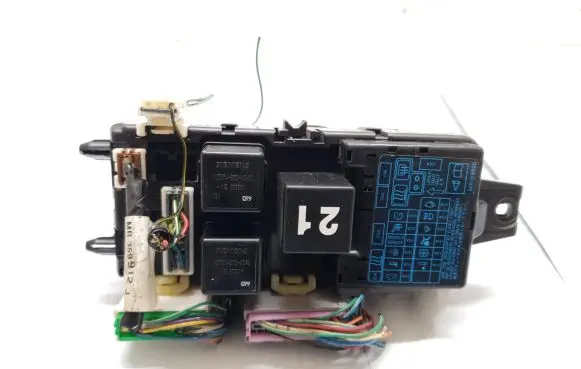 Mitsubishi Space Star Fuse box set MB953355