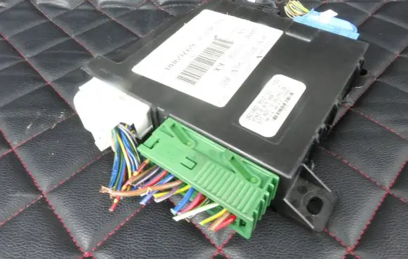 Mini One - Cooper R50 - 53 Central body control module 6976988 57762110
