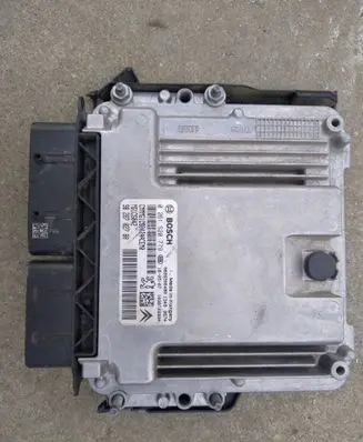 Peugeot 308 Engine control unit/module 0261S20779