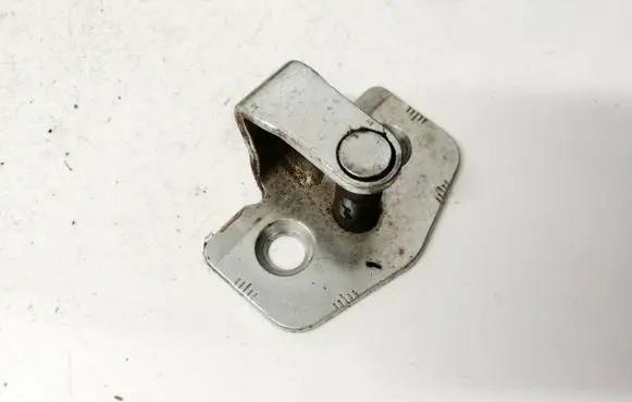 Opel Astra G Front door lock loop/hook striker gm5978