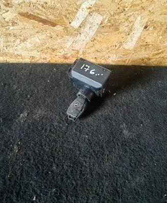 Mercedes-Benz A W176 Ignition lock A2469059300