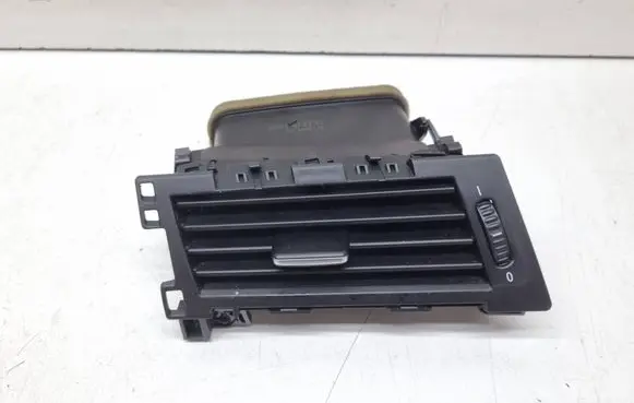 BMW 5 E60 E61 Dashboard side air vent grill/cover trim 6910731 64226910731