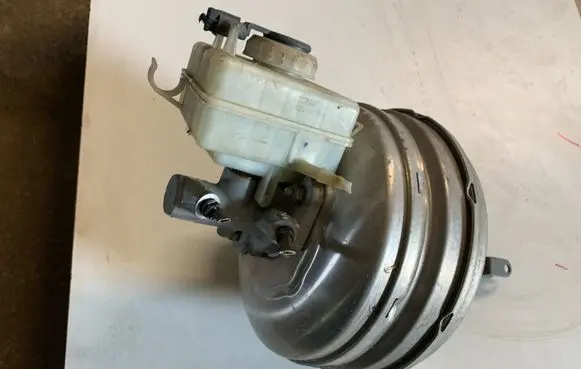 BMW 5 E60 E61 Brake booster 296765937013 LAC115THE
