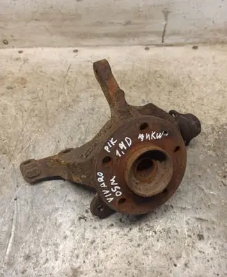 Opel Vivaro Front wheel hub