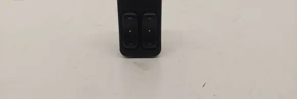 Opel Zafira A Electric window control switch 13363201 90561088