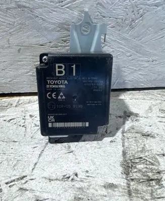 Toyota RAV 4 (XA50) Door central lock control unit/module 897B042111 10R059198 61G293000