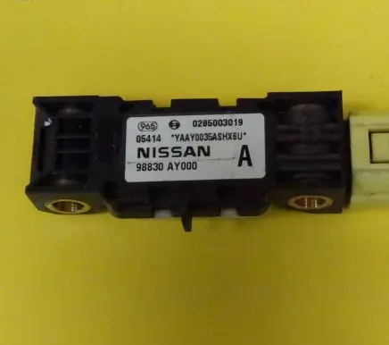 Nissan Almera N16 Airbag deployment crash/impact sensor 98830AY000
