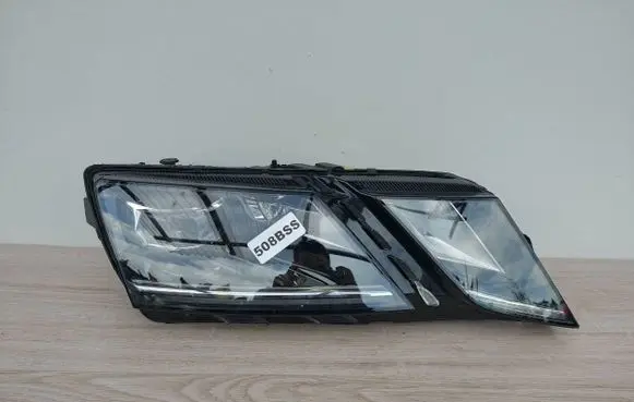 Skoda Octavia Mk3 (5E) Headlight/headlamp 5E1941016D