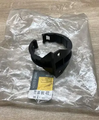 Renault Master I Power steering pump mounting bracket 7704001432