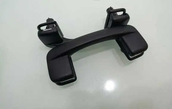Dodge Grand Caravan A set of handles for the ceiling 