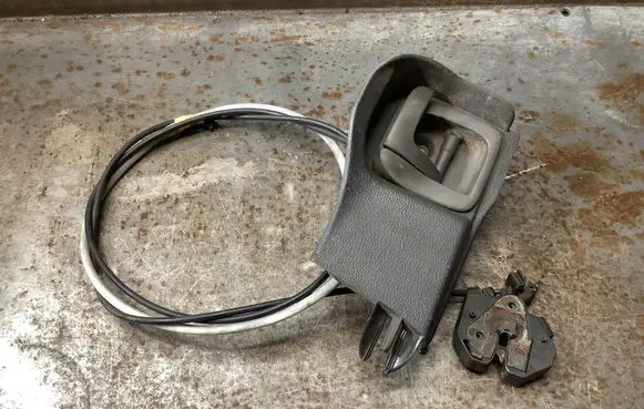 Volvo XC90 Engine bonnet/hood lock release cable 30634786 9483765