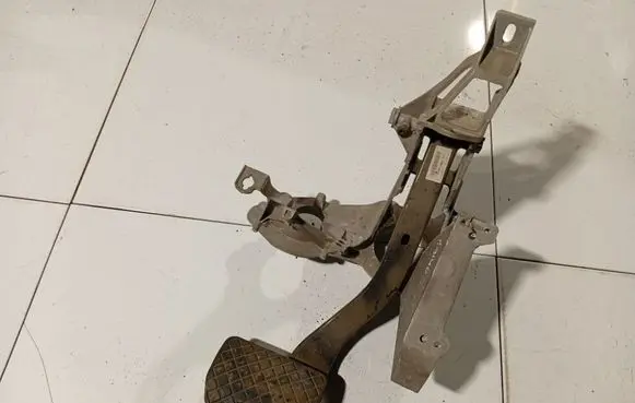 Brake pedal