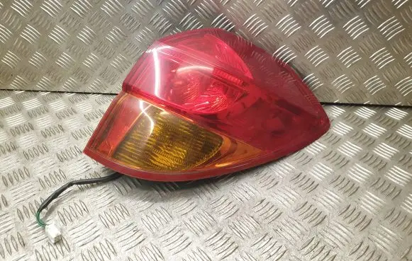 Subaru Legacy Rear/tail lights 22020792