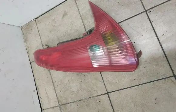 Peugeot 206 Rear/tail lights