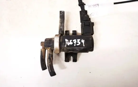 Seat Alhambra (Mk1) Turbo solenoid valve 1j0906627