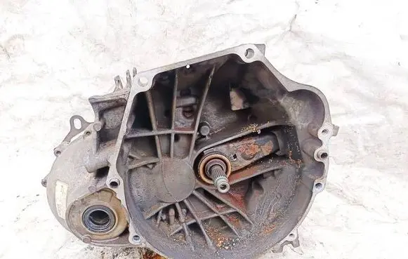 Honda FR-V Manual 5 speed gearbox JVF7 2001718