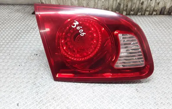 Hyundai Santa Fe Tailgate rear/tail lights 924050W050