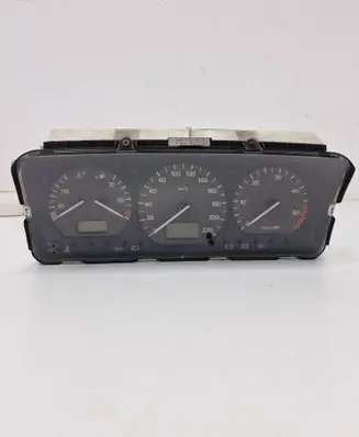 Volkswagen PASSAT B4 Speedometer (instrument cluster) 3A0919860M 2998060295