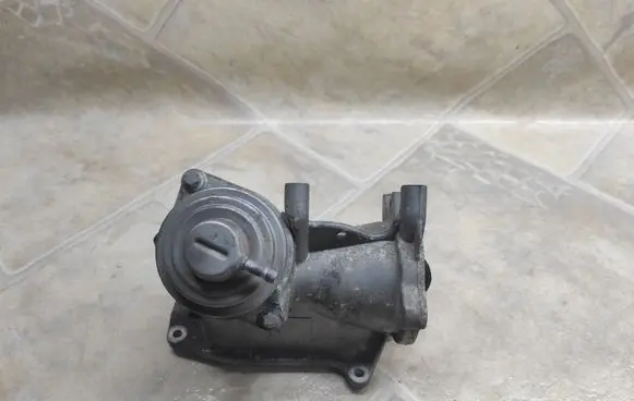 Mercedes-Benz B W245 EGR valve A6401401260