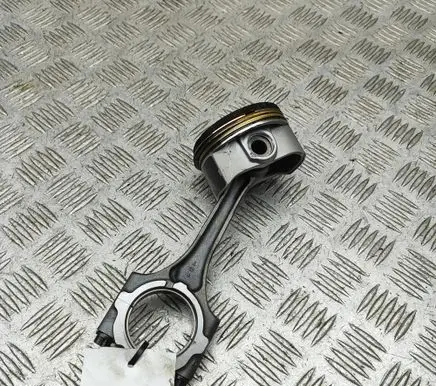 Toyota C-HR II Piston 1310137440 1320109C80