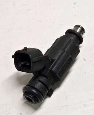 Audi A8 S8 D3 4E Fuel injector 079133551B 0280156180