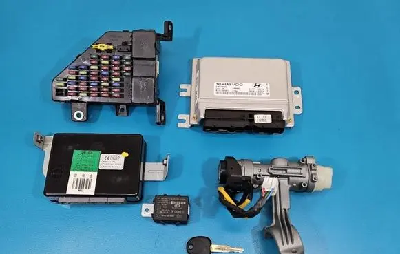 Hyundai Tucson JM Engine control unit/module ECU 3917123270 IMPRK1577857