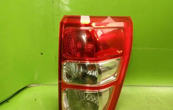 Suzuki Grand Vitara II Rear/tail lights KOITO22059079