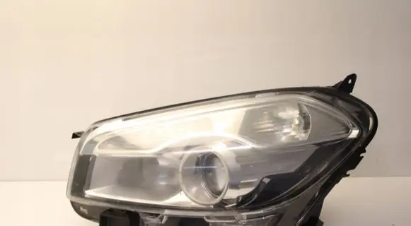 Nissan Qashqai Headlight/headlamp