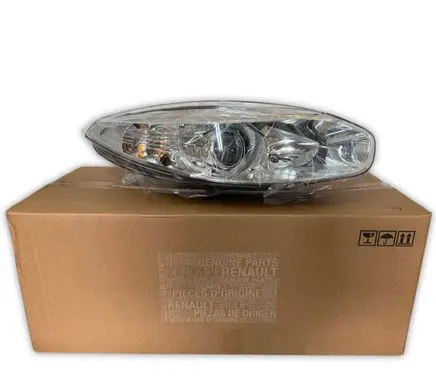 Renault Fluence Headlight/headlamp 260107085R