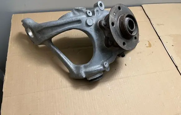Audi Q5 SQ5 Rear wheel hub 8R0505435C